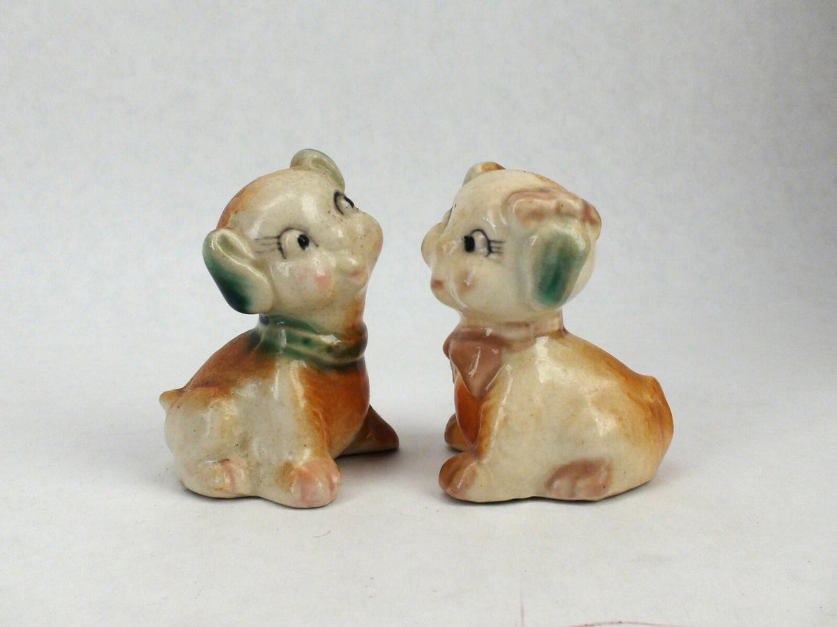 Vintage Dogs In Love Salt & Pepper Shakers - Good Condition
