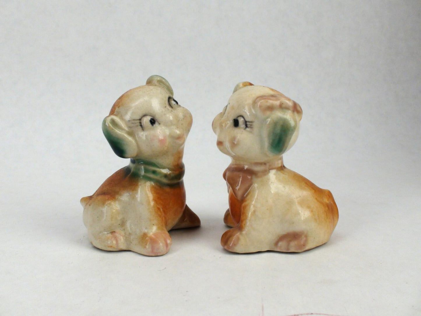 Vintage Dogs In Love Salt & Pepper Shakers - Good Condition