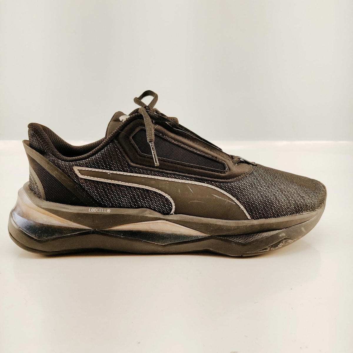 Chaussures Puma LQDcell Luster Black pour femme, pointure 10