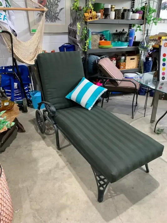 Aluminum Cast Patio Lounge Chair