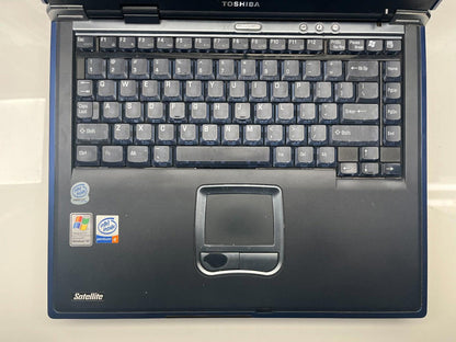 Toshiba Satellite A30 Pentium 4 Retro FOR PARTS