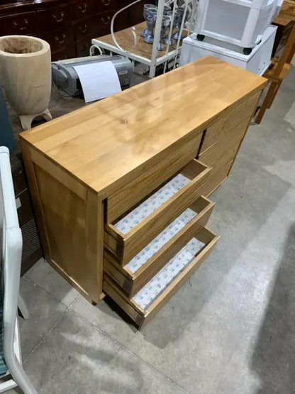 Wooden 8 Drawer Dresser