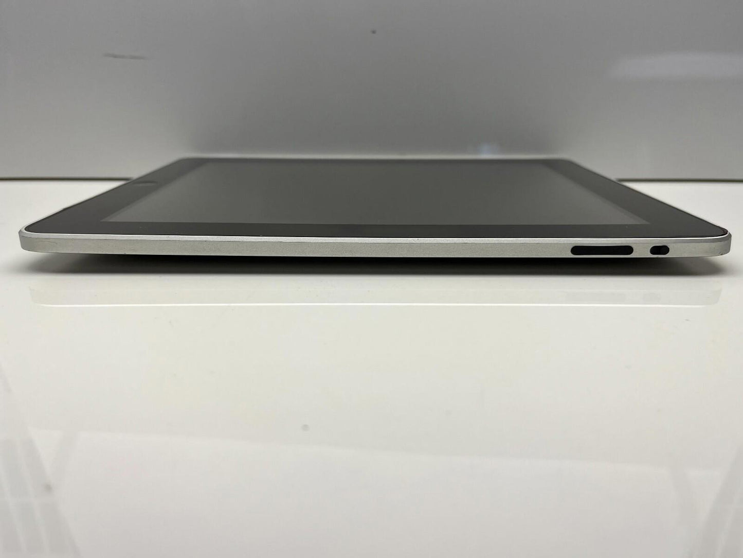 iPad 1st Generation 32GB A1219 No Power