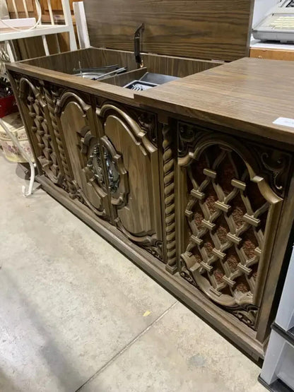 Fleetwood Stereo Console - For Parts