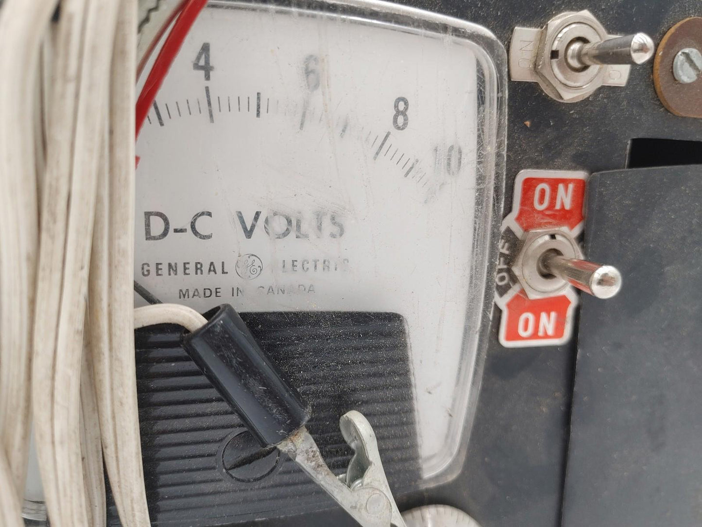 Vintage General Electric DC Volt Meter Black Untested - Fair