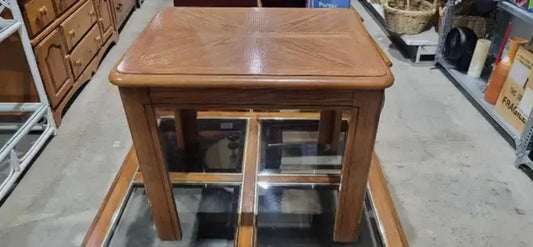 Oak Side Table 22 x 26 x 20