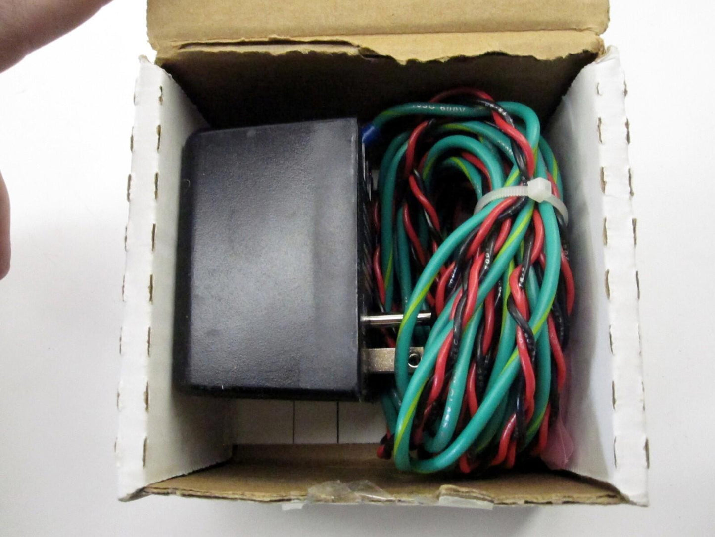 Kentrox 129990 Power Supply 24Volt Wall Mount R138094