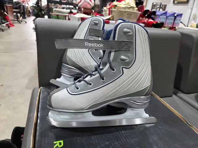Reebok Skates - Women's 7