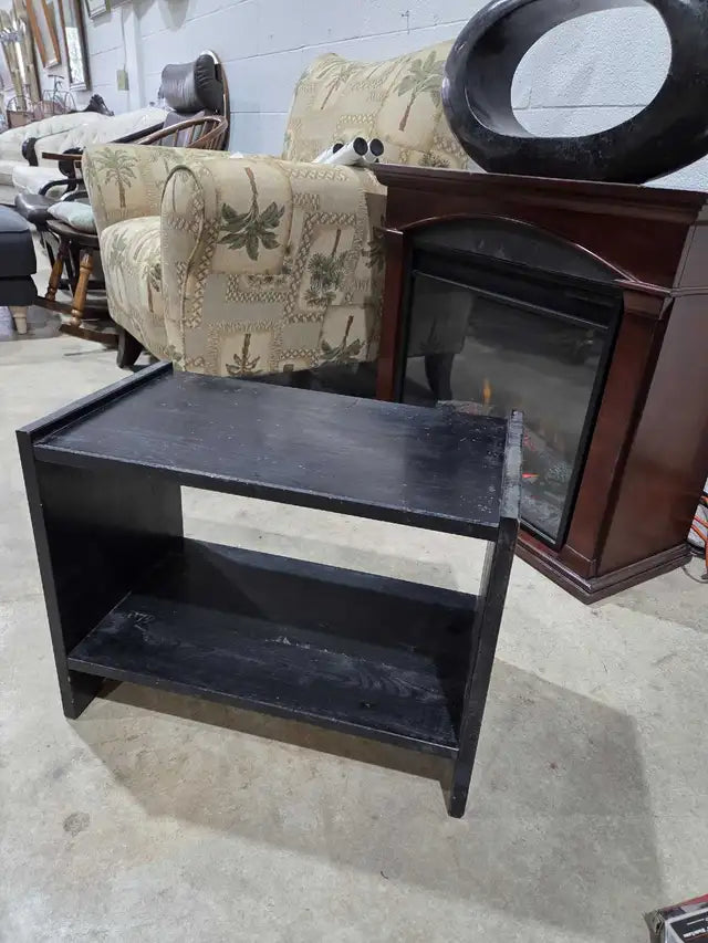 Petite étagère/table basse noire en bois