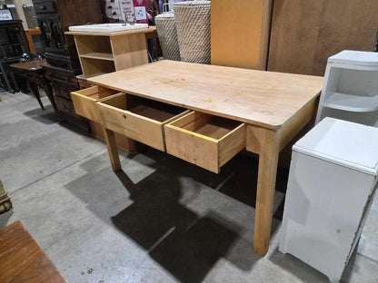 Solid Wooden Desk - Arts/Crafts