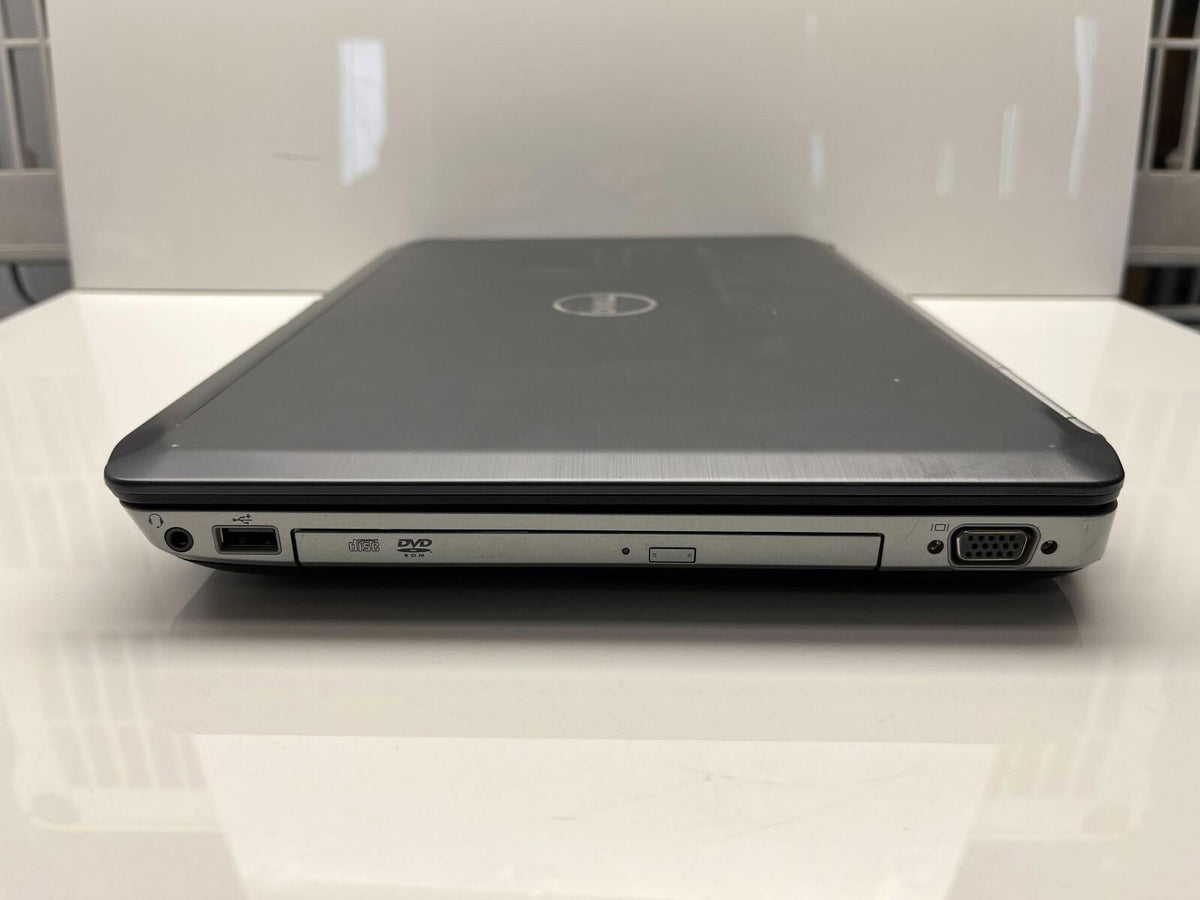 Dell Latitude E5420 i5-2410M @ 2,30 GHz 2 Go de RAM sans disque dur, écran défectueux
