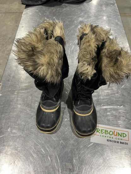 Sorel Joan of Arctic Women’s Waterproof Boots (Size US 9)