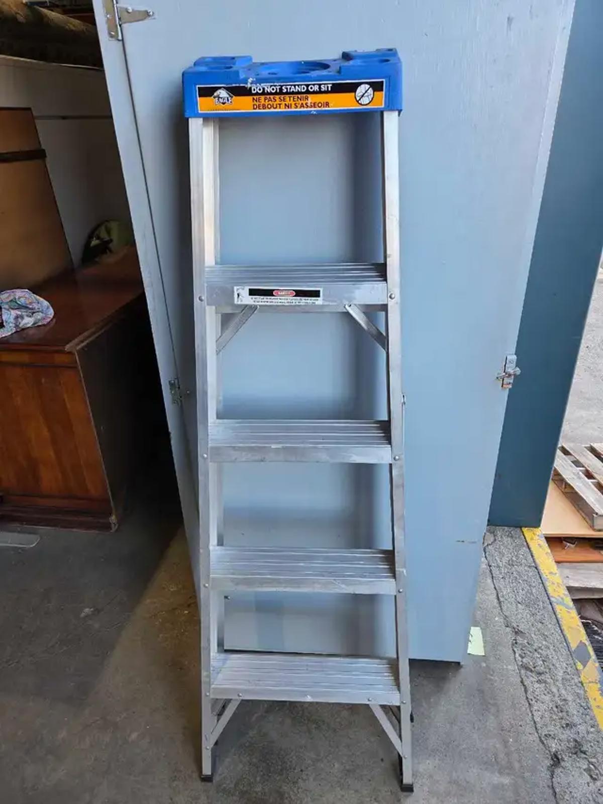 Eagle 5ft Step Ladder