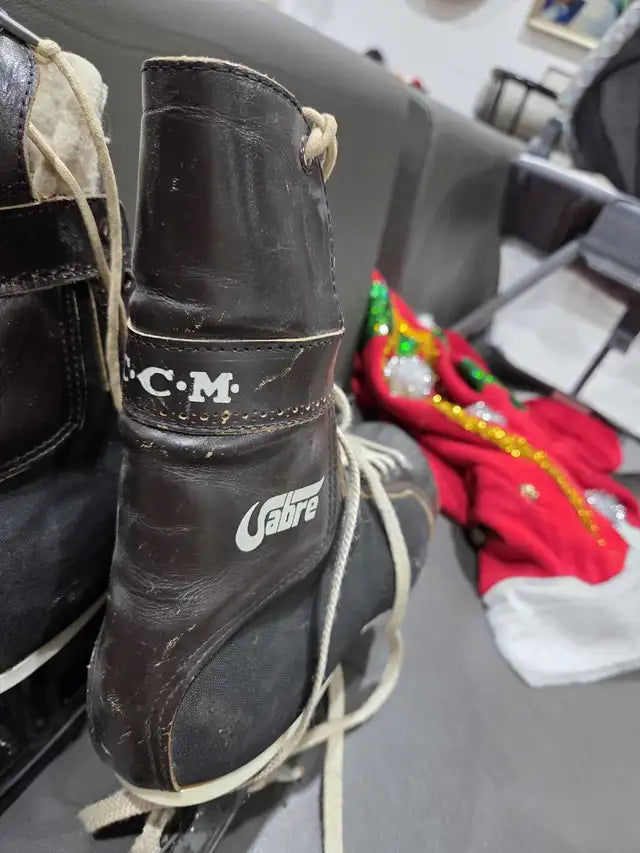 Very Vintage! CCM Sabre Skates