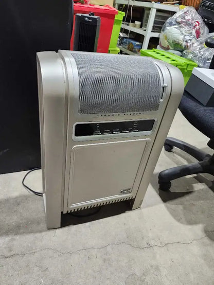 Lasko Ceramic 758000 Cyclonic Heater