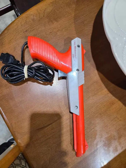 Retro Nintendo Zapper - 1985