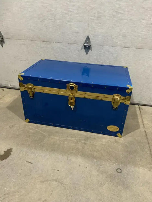 Everlite Union Trunk