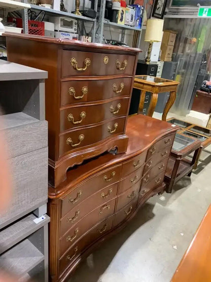 Lexington Dresser and Chest of Drawers Set