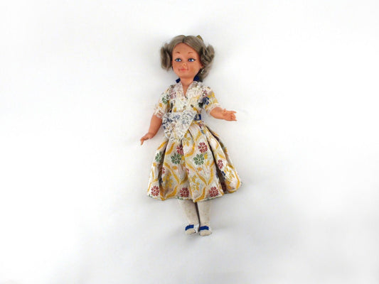 VINTAGE GOOD CONDITION  1964 Walt Disney Productions Vinyl Doll - Mary Poppins