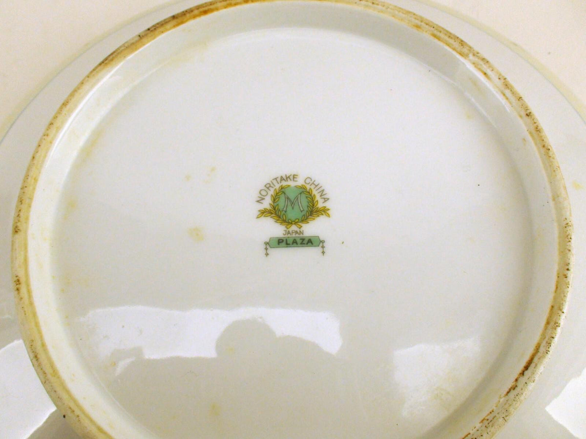 Noritake Plaza Collection. Round Covered Vegetable Dish - China Bowl - Japan Vtg