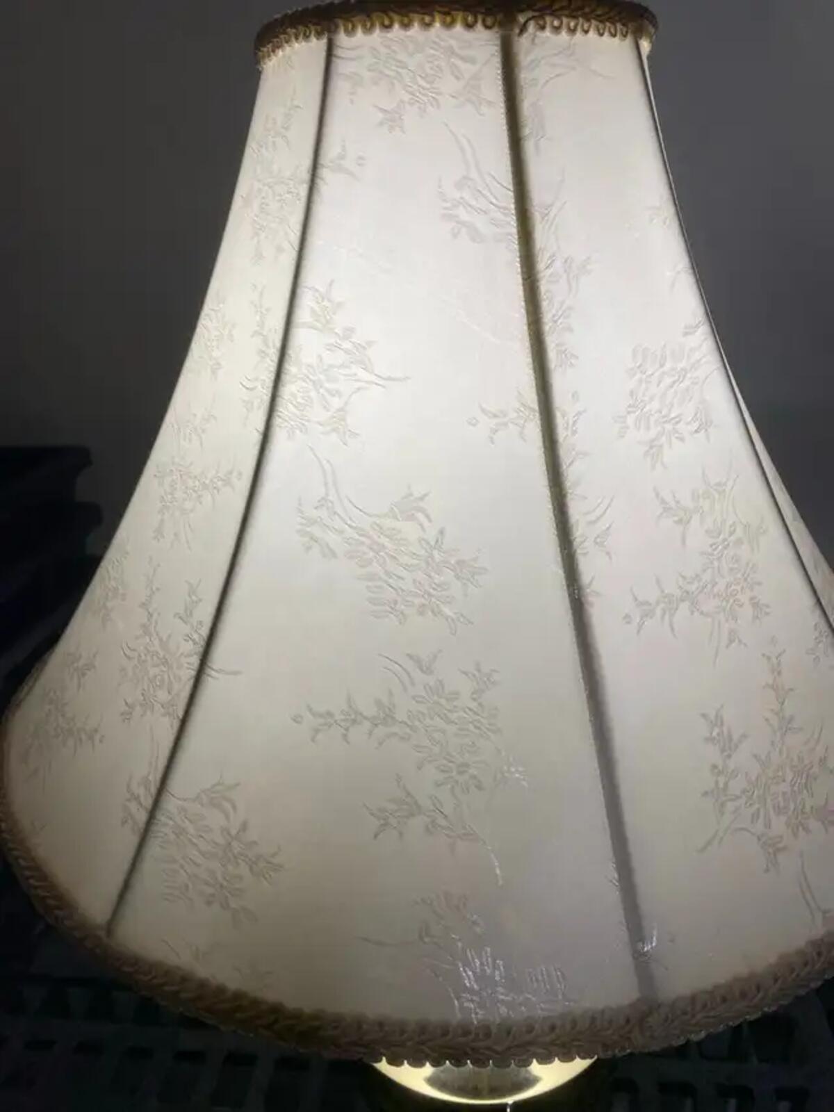 Golden Floral Shade Table Lamp