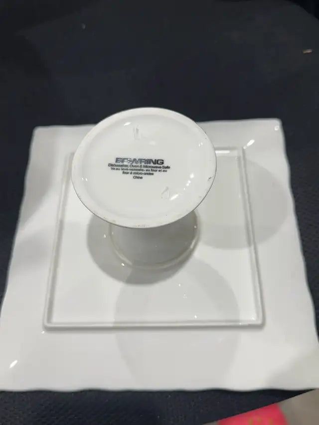 Bowring Square Dessert Stand / Oven Safe