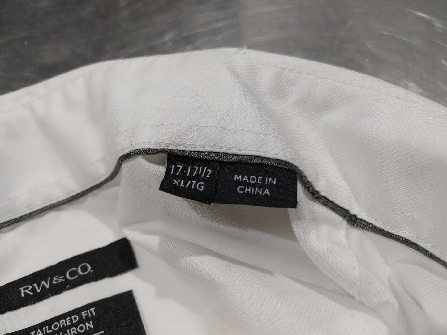 Brand New RW&CO White Button-Down Dress Shirt Size XL Neck 17-17.5 Non-Iron