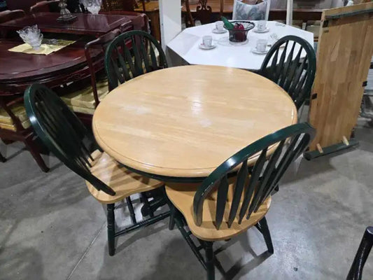Round Extendable Dining Table With 4 Chairs