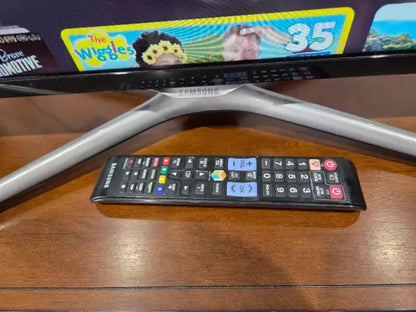 Samsung 32" Smart TV