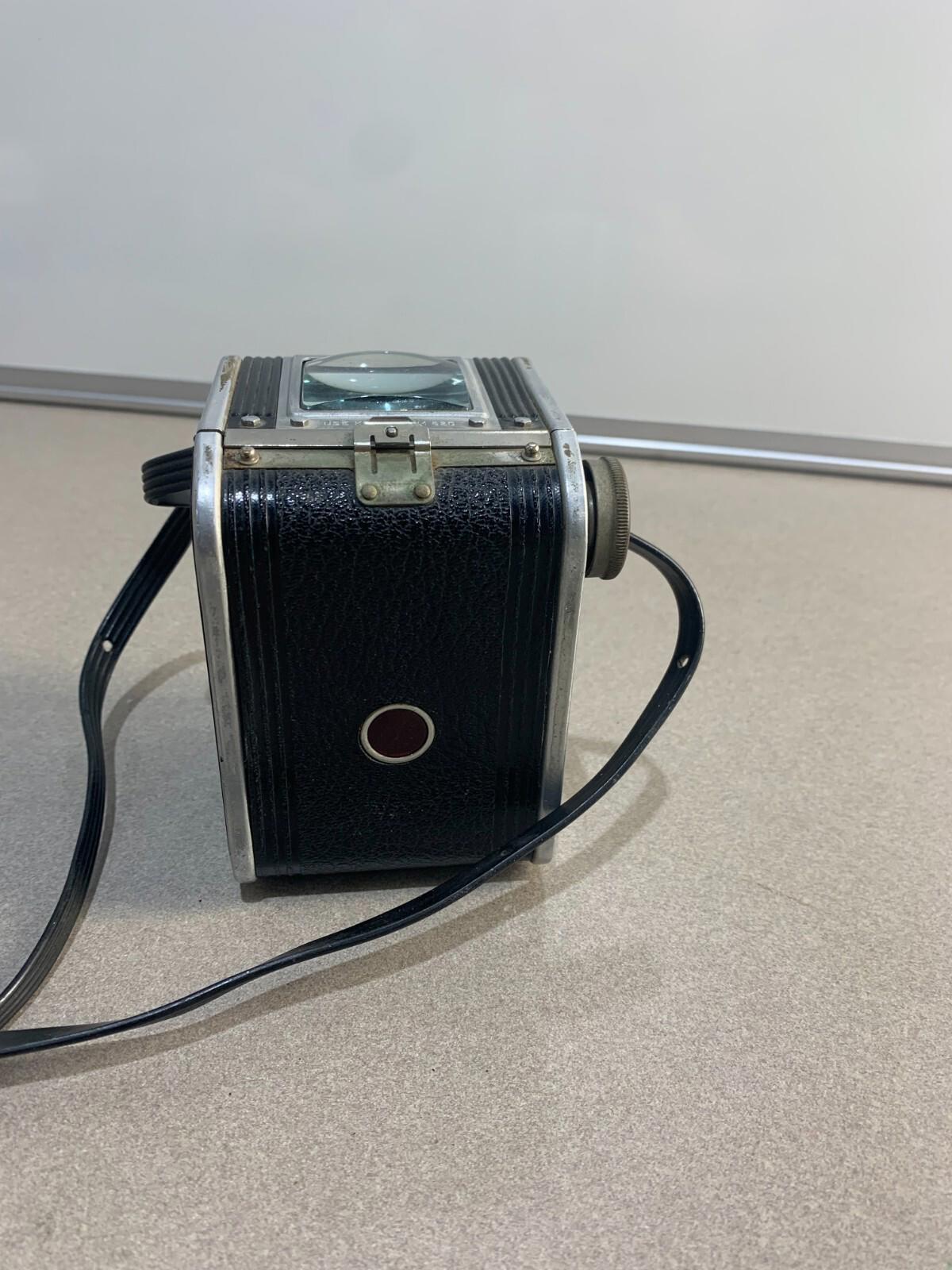 Appareil photo vintage Kodak Duaflex à double objectif