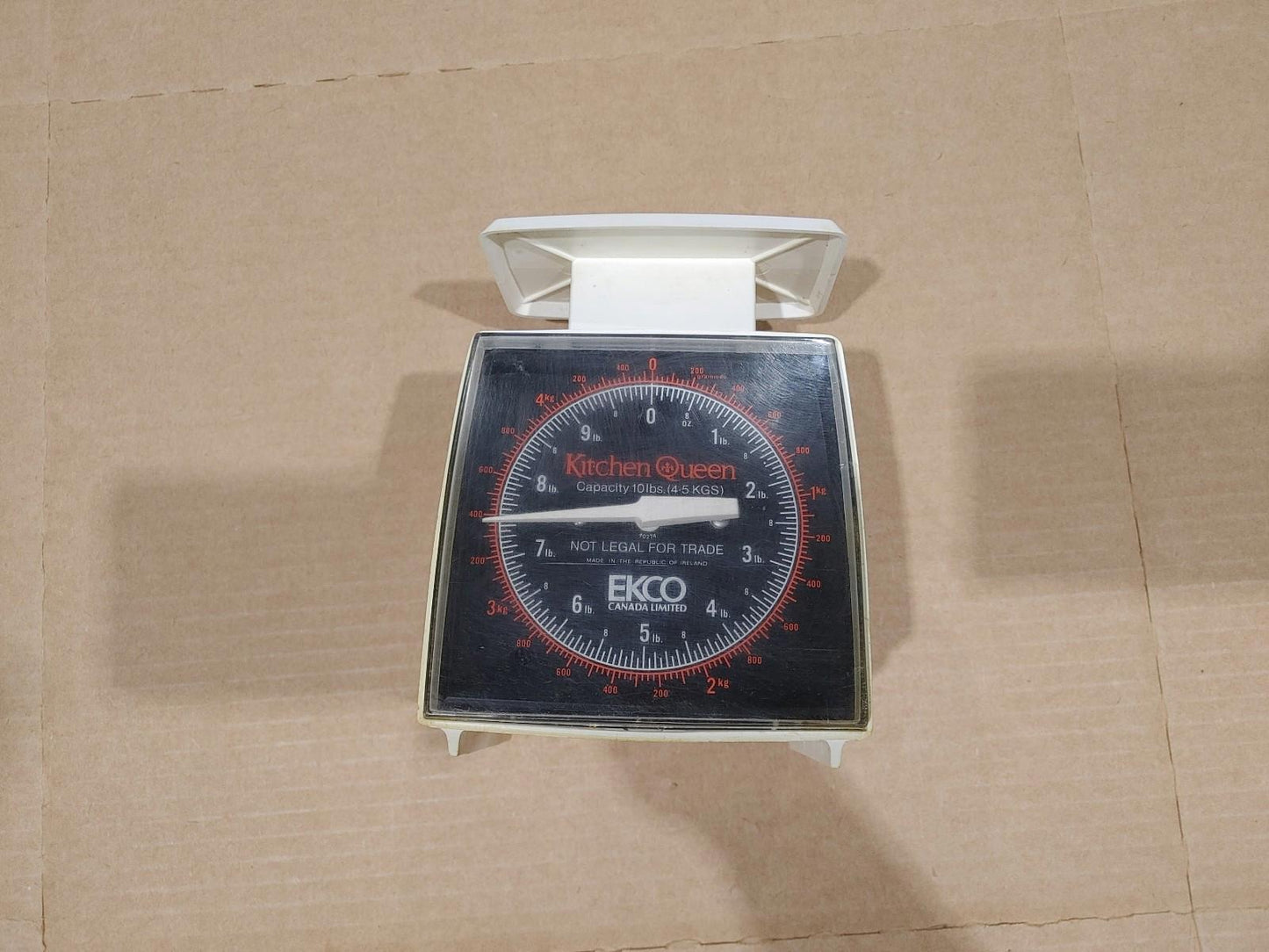 Good Condition KitchenQueen Analog Kitchen Food Scale Up to 4.5kg/10lb White