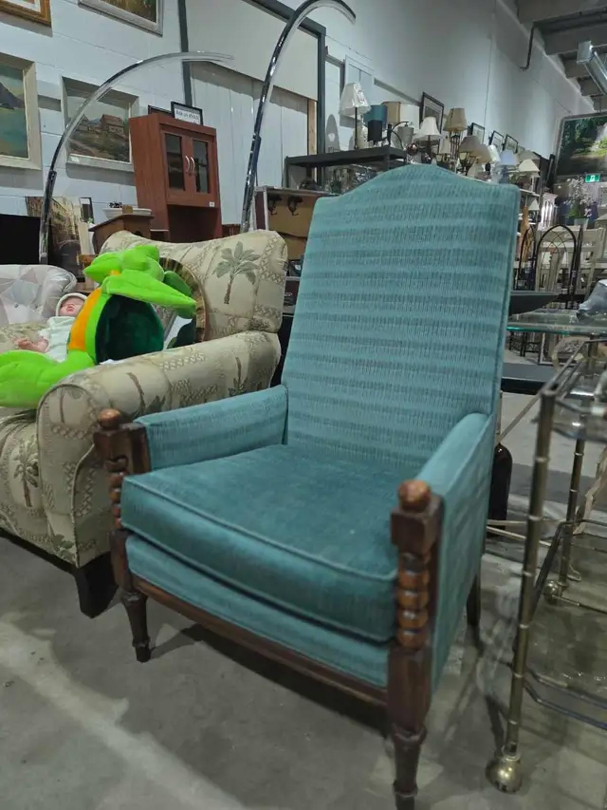 Vintage Arm Chair - Blue