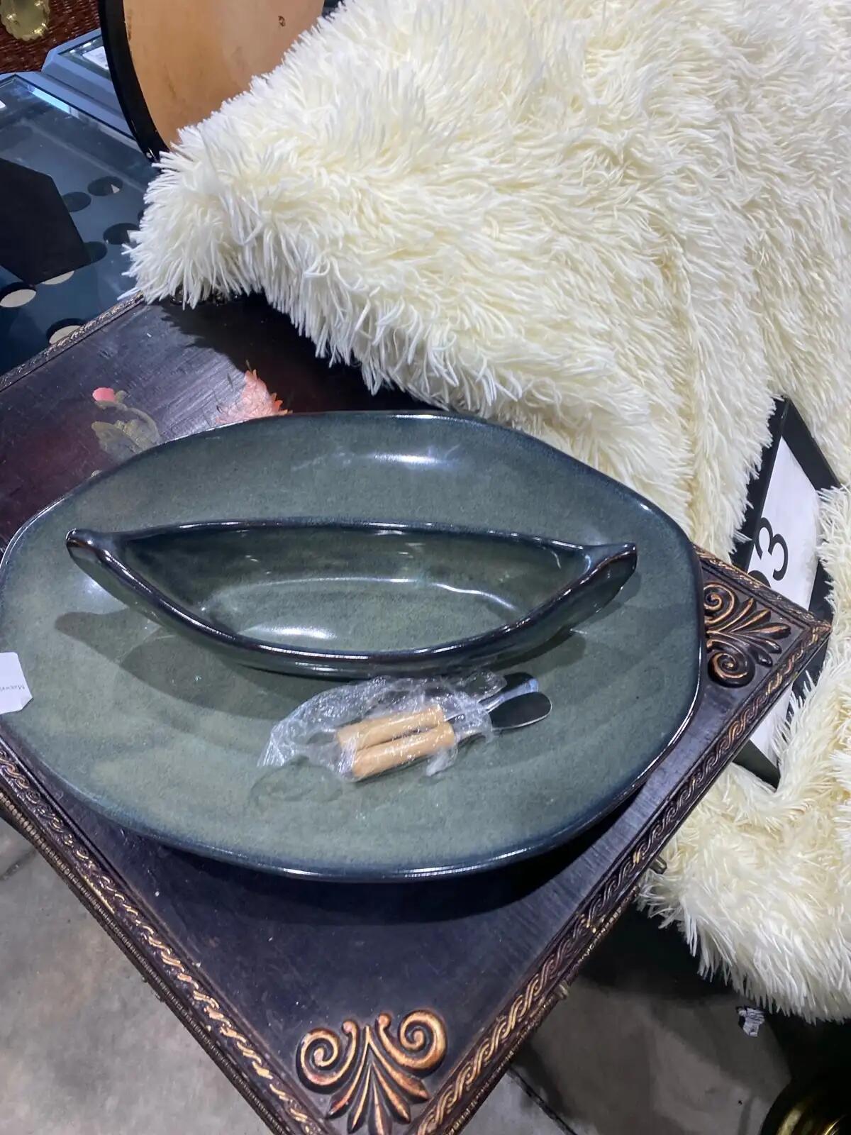 Maxwell Pottery - Canoe on a Lake Dip Pot Set