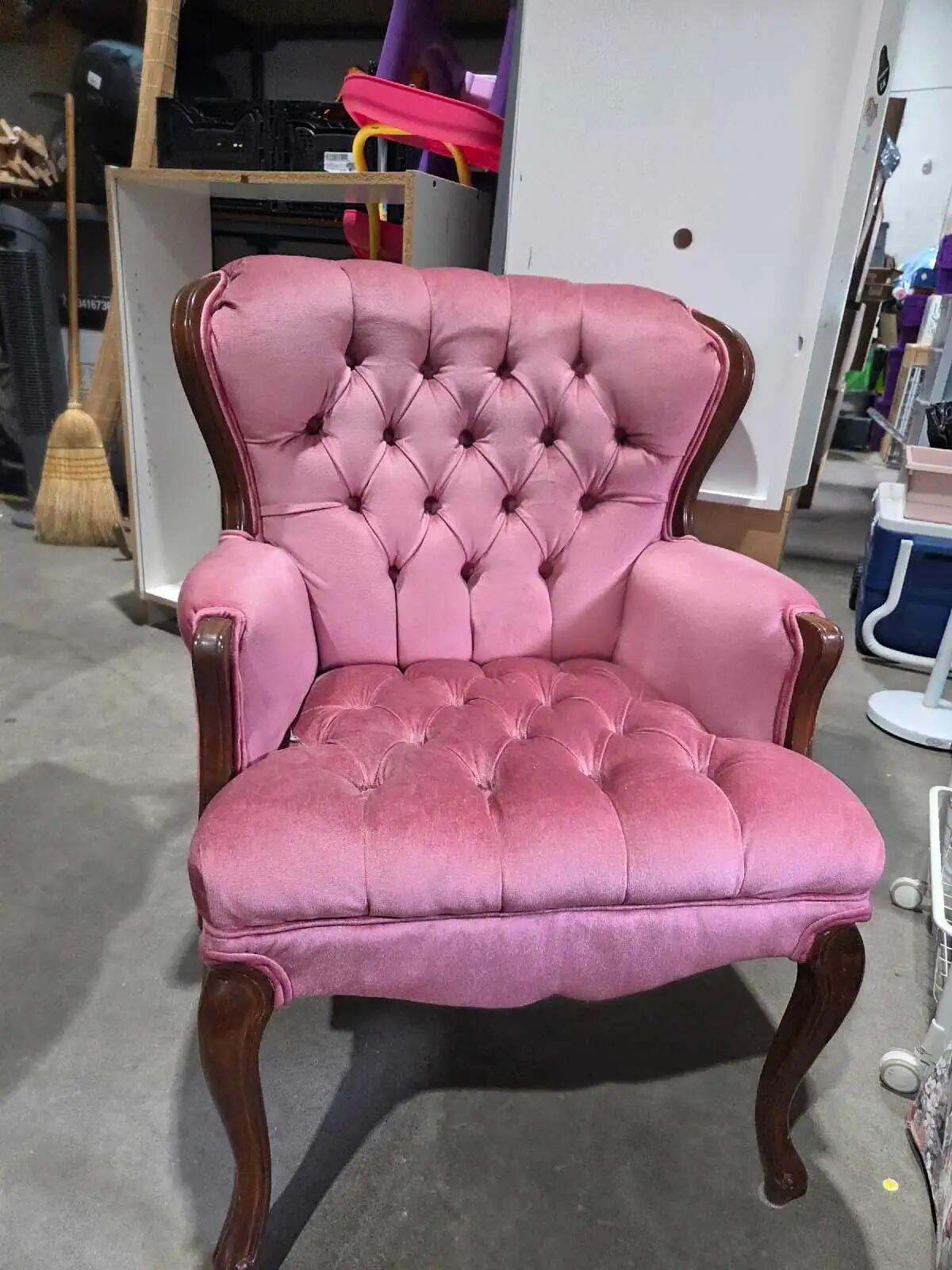 Vintage Pink Tufted Accent Chair