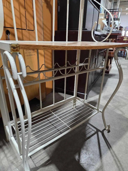 White Metal Bakers Rack