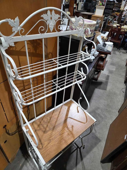 White Metal Bakers Rack