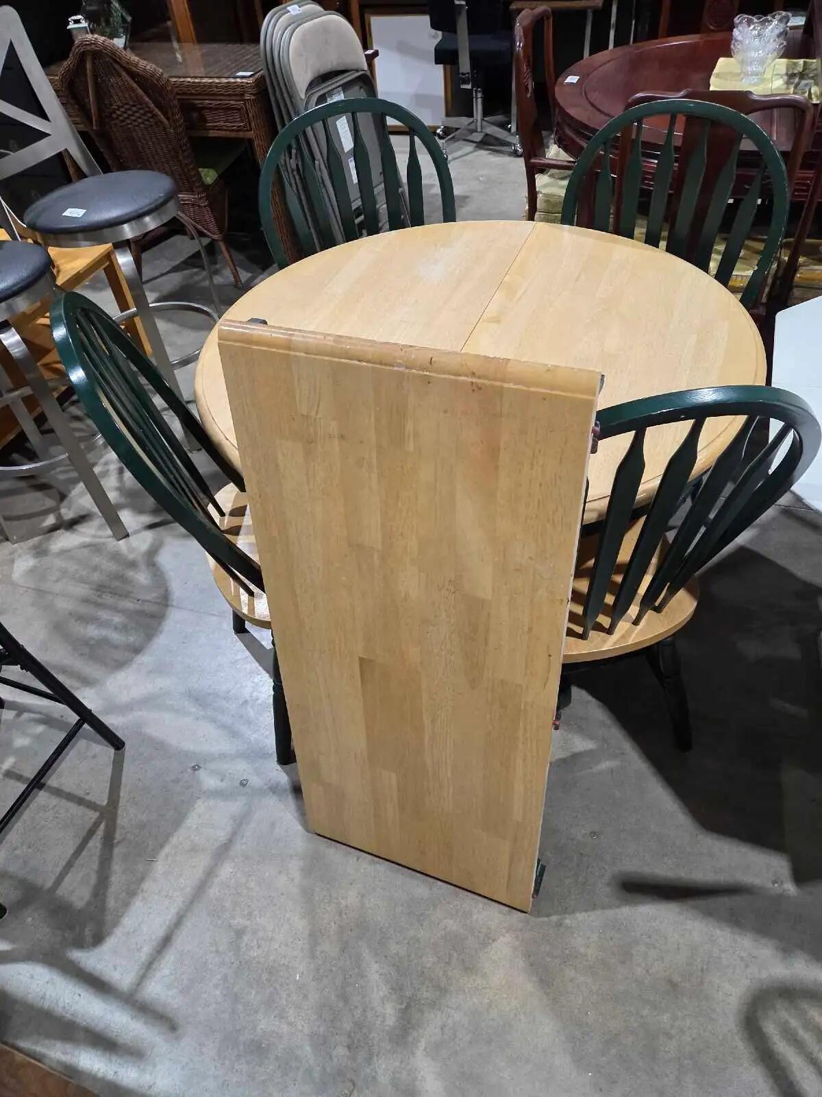 Round Extendable Dining Table With 4 Chairs