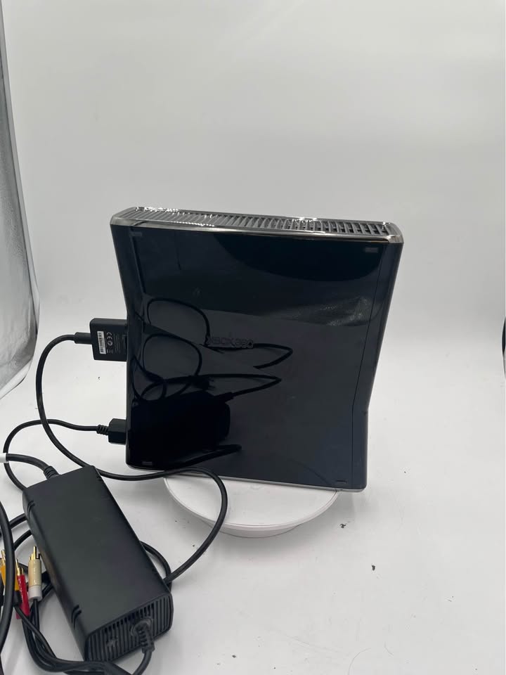 Xbox 360 S Console Model 1439 – Tested & Working