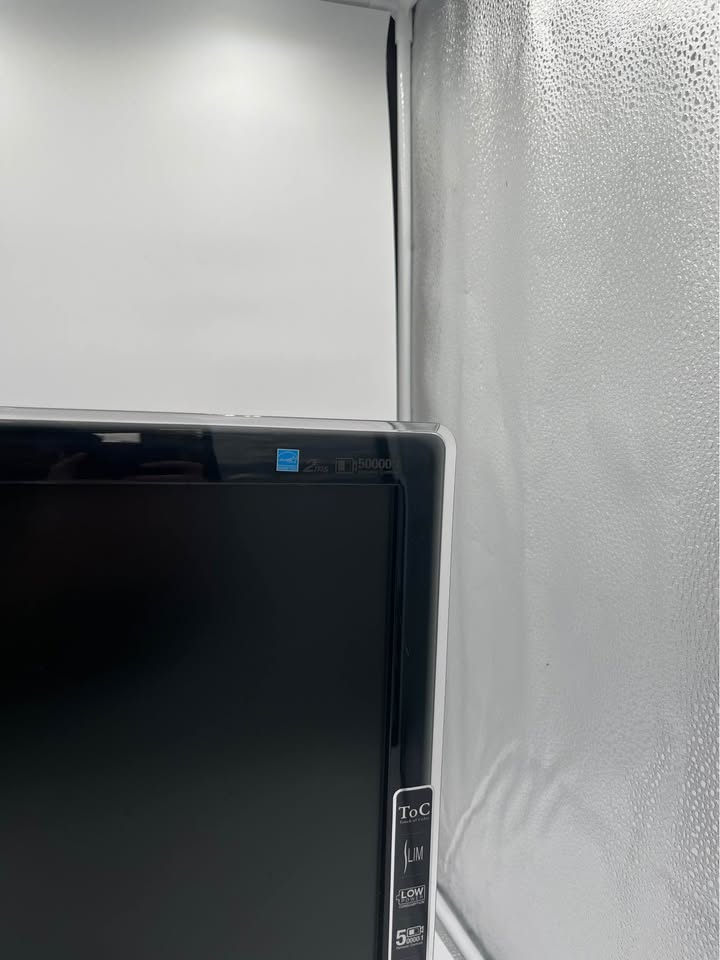 Samsung SyncMaster P2270 22” LCD Monitor – Good Used Condition