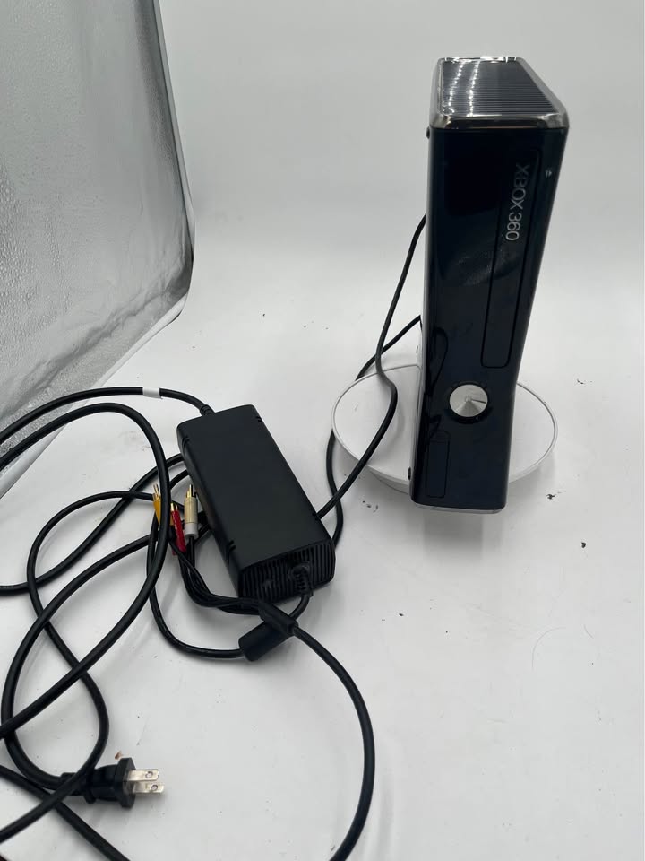 Xbox 360 S Console Model 1439 – Tested & Working