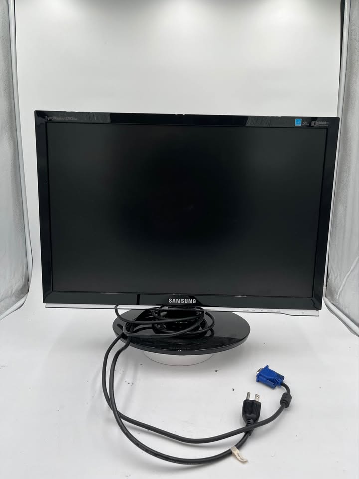 Samsung SyncMaster 2253BW 22” LCD Monitor – Good Used Condition