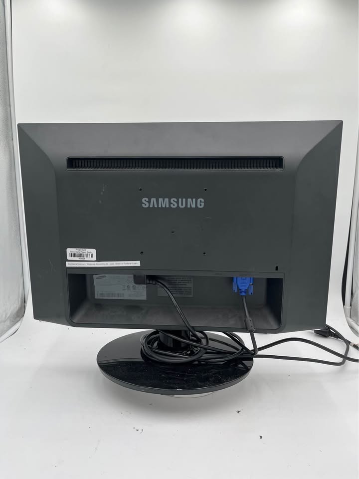 Samsung SyncMaster 2253BW 22” LCD Monitor – Good Used Condition