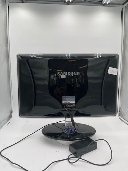 Samsung SyncMaster P2270 22” LCD Monitor – Good Used Condition