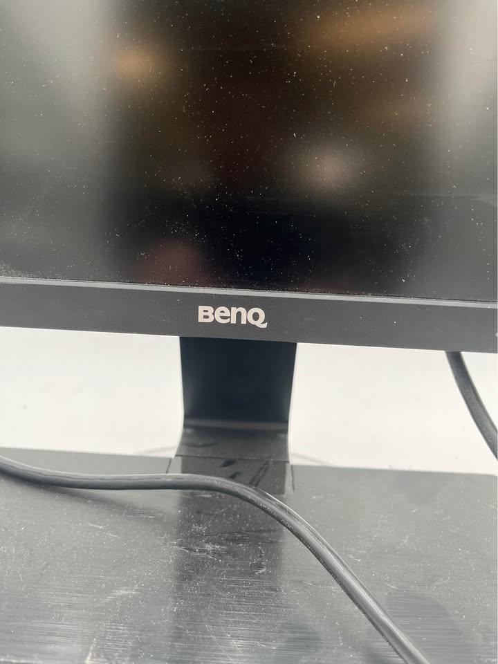 BenQ GW2270 21.5” LED Monitor – Good Used Condition (2 Available)