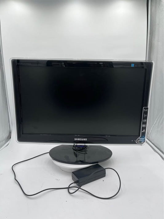 Samsung SyncMaster P2270 22” LCD Monitor – Good Used Condition