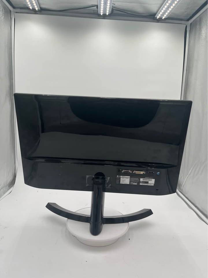 LG 22MP58VQ-P 22” LED Monitor – Tested & Working – Monitor Only