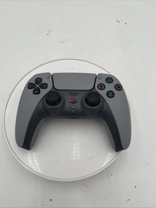 PS5 DualSense Wireless Controller 30th Anniversary Gray Edition Tested