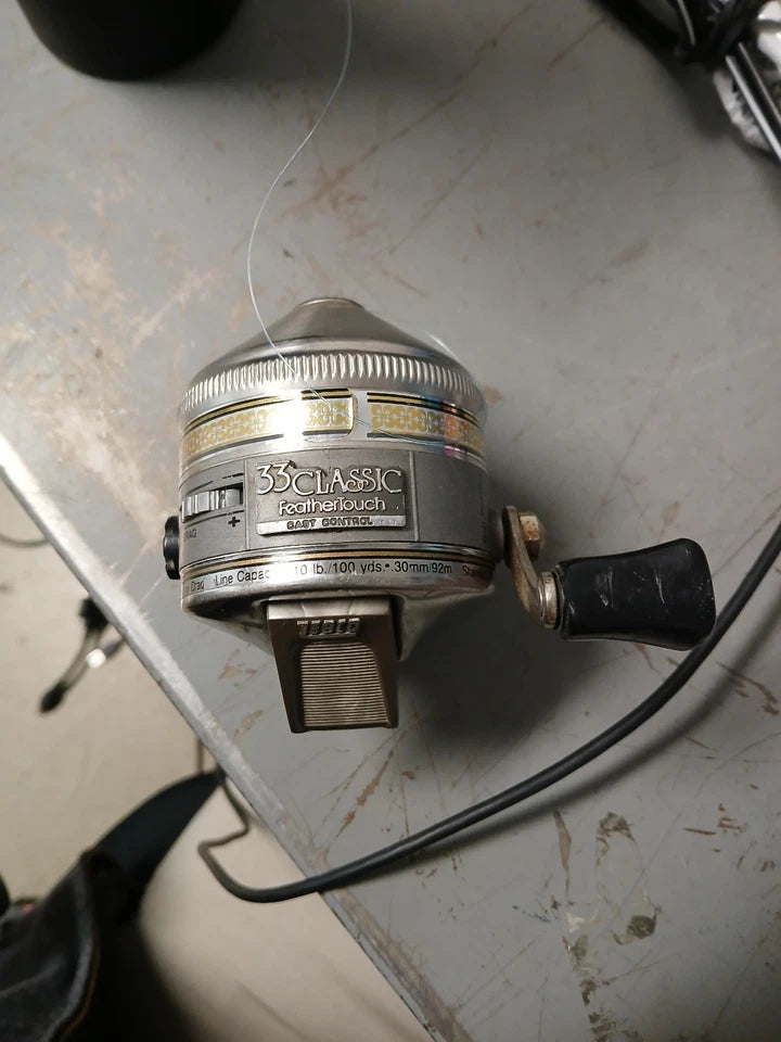 Vintage Fishing reel Zebco Omega 33 Classic GOOD CONDITION USA New Handle